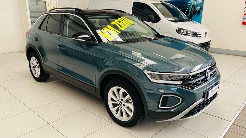 Nuova VW T-Roc Edition 116 CV (85 kW) 2025 Petroleum blue SUV