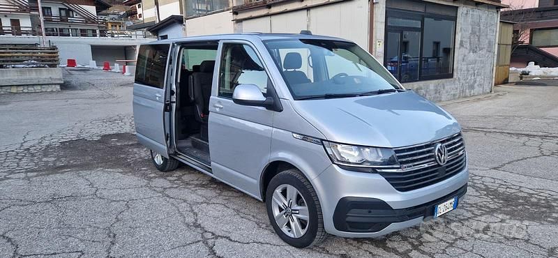 Usata VW Multivan Highline 204 CV (150 kW) 2021 Grigio Furgone