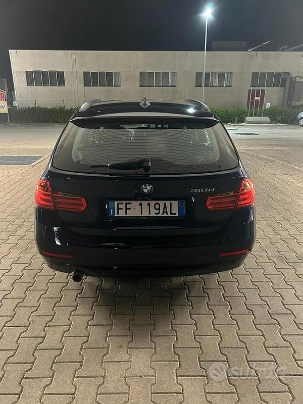 Begagnad BMW 318 2014 Sedan