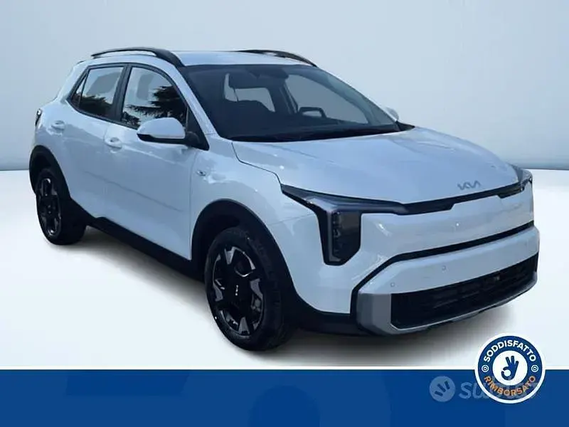 Nuova Kia Stonic Urban 99 CV (72 kW) 2026 Bianco SUV
