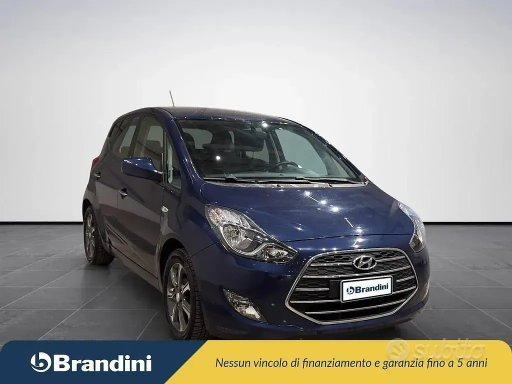 Usata Hyundai ix20 124 CV (91 kW) 2019 Blu Utilitaria
