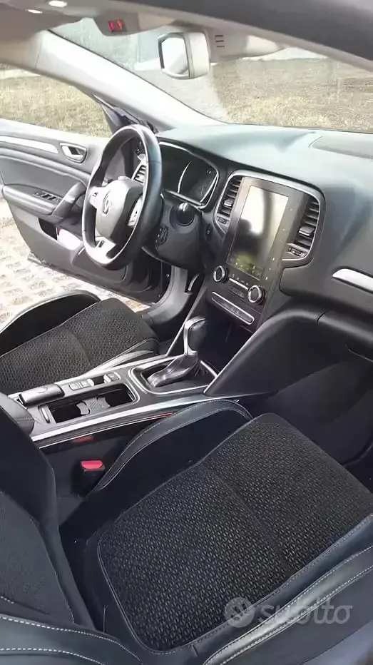 Usata Renault Mégane IV 116 CV (85 kW) 2020 Nero Berlina