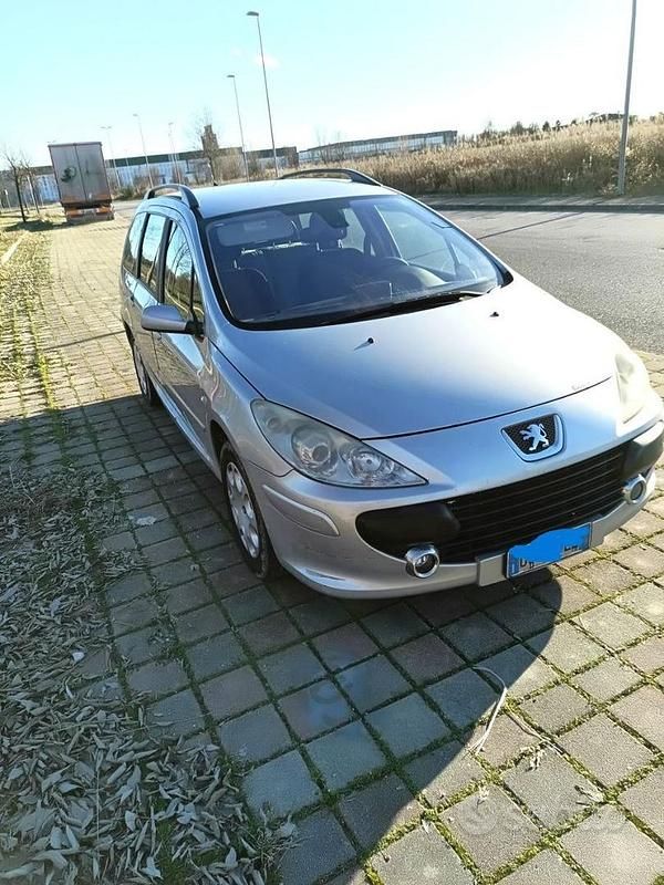 Usata Peugeot 307 90 CV (66 kW) 2007 Grigio Station wagon