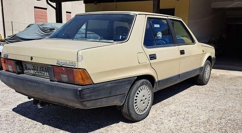 Usata Fiat Regata S 82 CV (60 kW) 1984 Beige Berlina