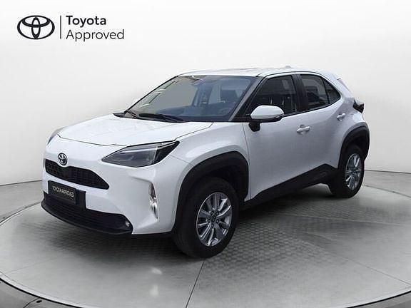 Bianco Usata 2022 Toyota Yaris Hybrid Active SUV | 19.200 € (Ottimo prezzo) - Immagine 1/3