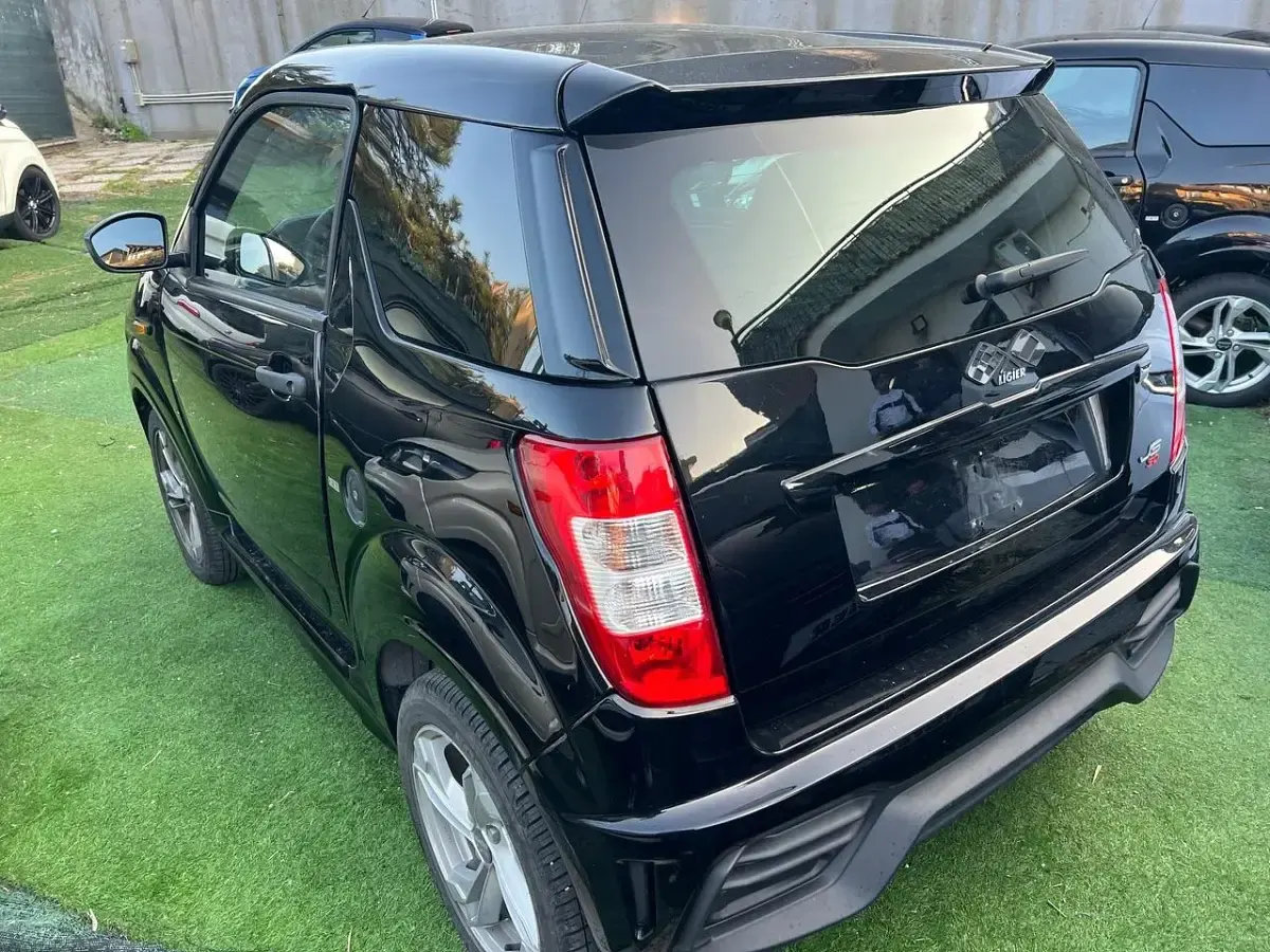 Usata Ligier JS50 2024 Nero Utilitaria