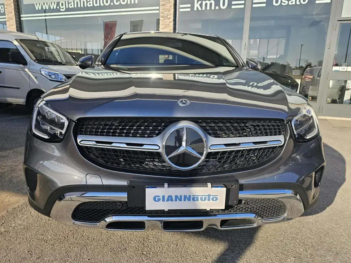Usata Mercedes GLC200 197 CV (144 kW) 2021 Grigio SUV