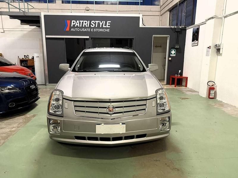 Usata Cadillac SRX 258 CV (189 kW) 2010 Grigio SUV