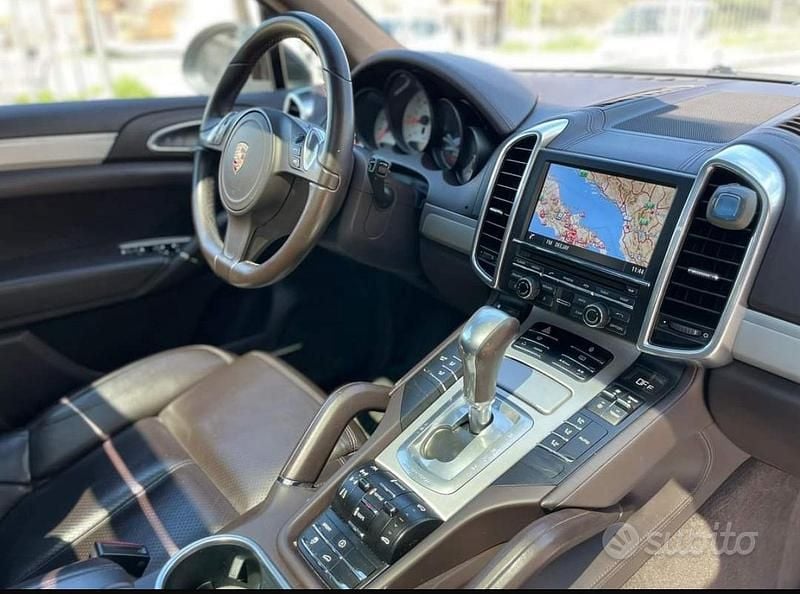 Usata Porsche Cayenne 250 CV (183 kW) 2013 Bianco SUV