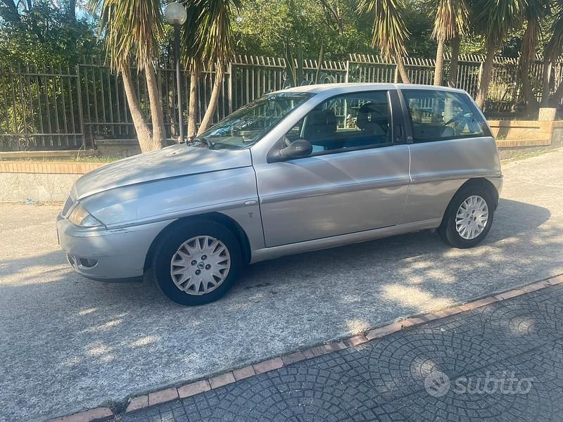 Usata Lancia Ypsilon 1999 Utilitaria