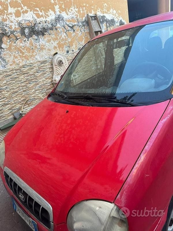 Usata Hyundai Atos Premium 59 CV (43 kW) 2016 Rosso Utilitaria