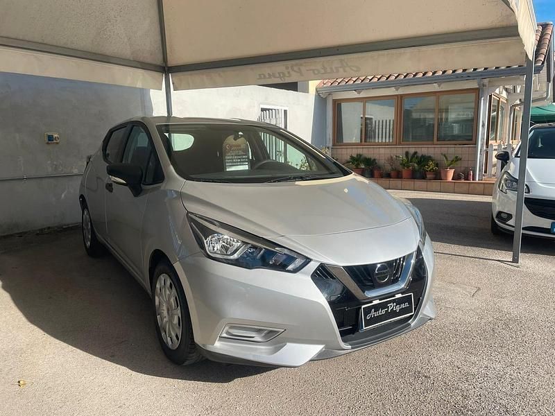 Usata Nissan Micra Visia 71 CV (52 kW) 2017 Argento Utilitaria