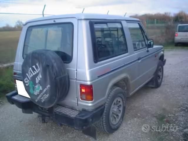 Usata Mitsubishi Pajero 84 CV (61 kW) 1988 Grigio SUV