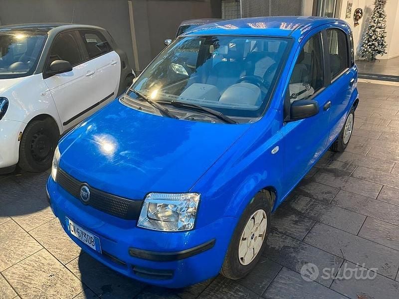 Usata Fiat Panda Active 54 CV (39 kW) 2005 Blu Berlina