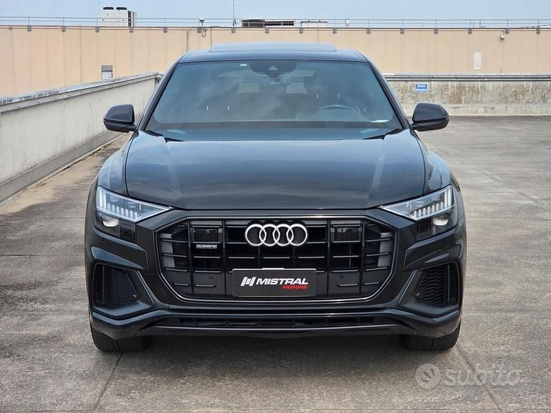 Usata Audi Q8 S-Line 286 CV (210 kW) 2020 Nero SUV