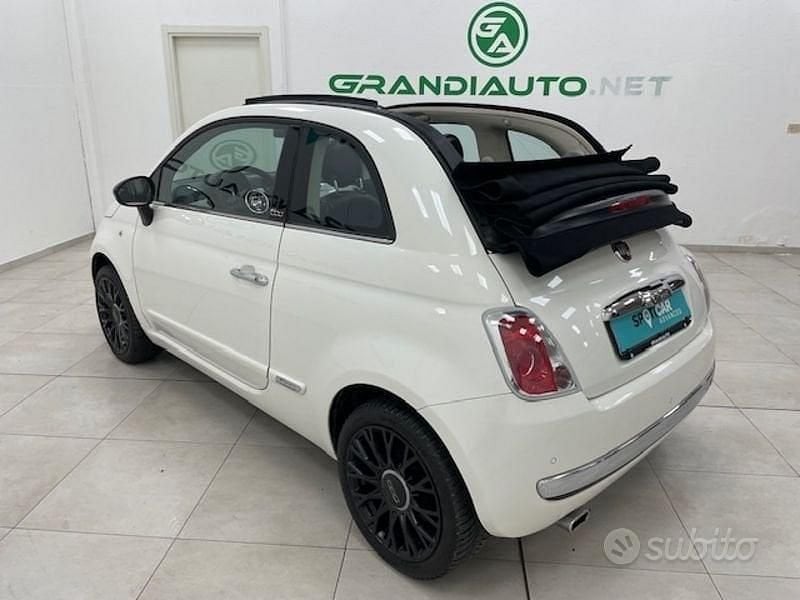 Usata Fiat 500 Lounge 69 CV (50 kW) 2015 Bianco Utilitaria