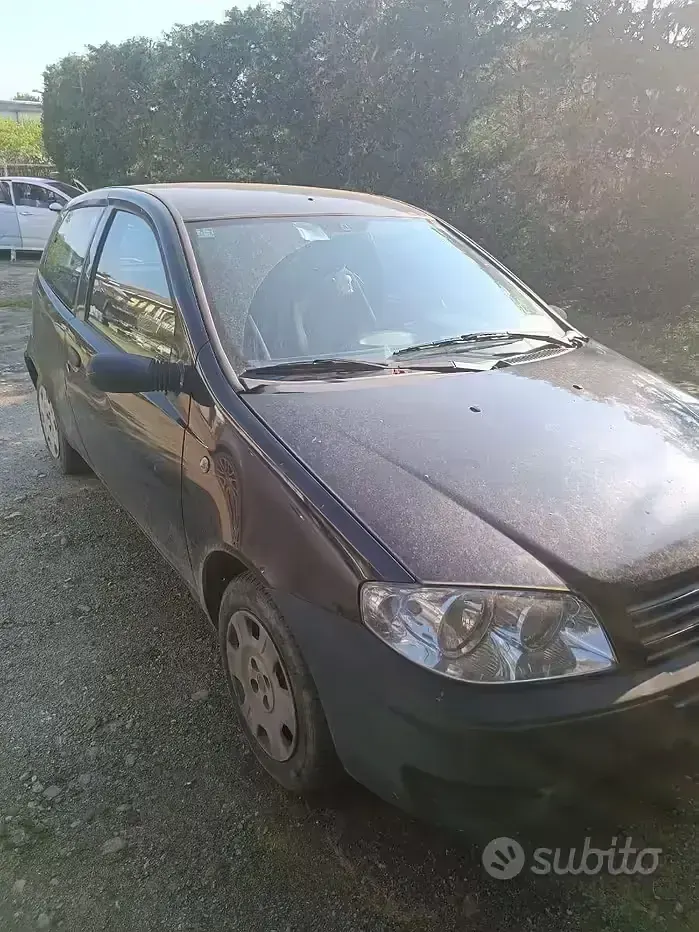 Usata Fiat Punto 80 CV (58 kW) 2007 Nero Utilitaria
