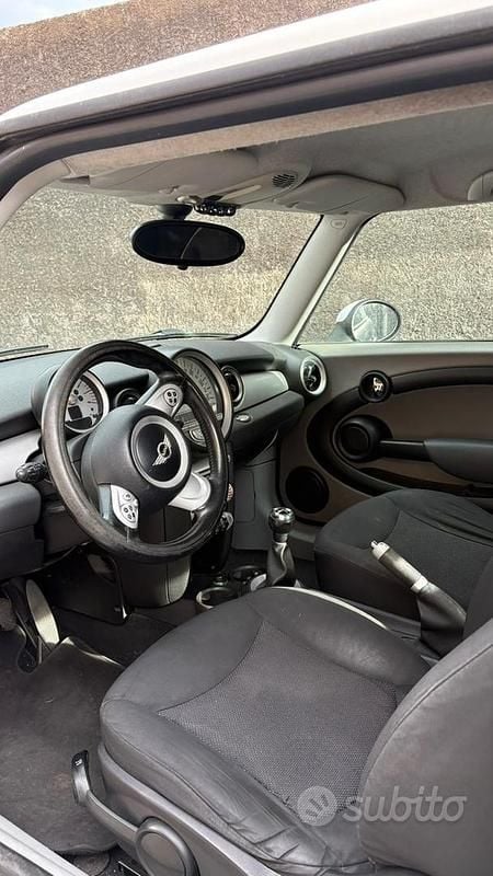 Usata Mini Cooper 63 CV (46 kW) 2007 Utilitaria