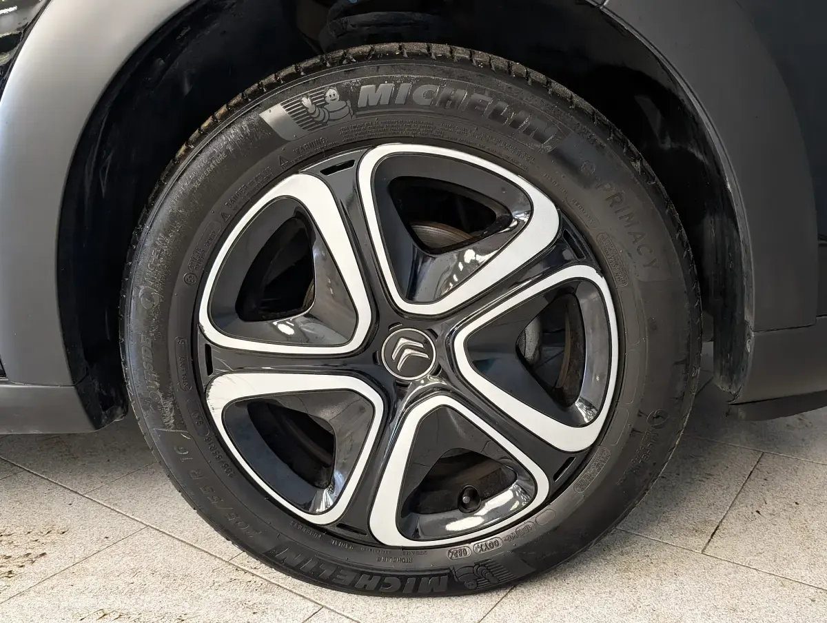 Usata Citroën C3 PureTech 83 CV (61 kW) 2024 Nero Berlina