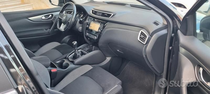 Usata Nissan Qashqai Tekna+ 131 CV (96 kW) 2019 Nero SUV