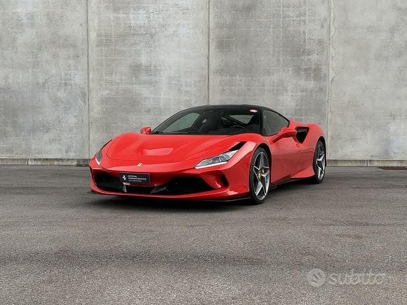 Usata Ferrari F8 721 CV (530 kW) 2020 Rosso Coupé