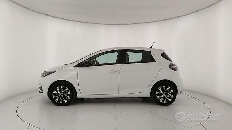 Usata Renault Zoe Zen 80 kW (109 CV) 2022 Bianco Utilitaria