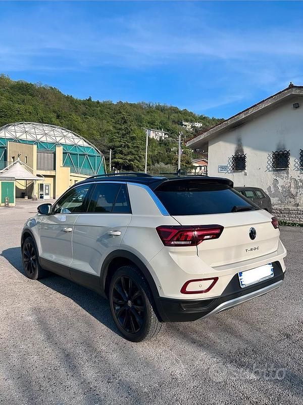 Usata VW T-Roc Style 150 CV (110 kW) 2023 SUV