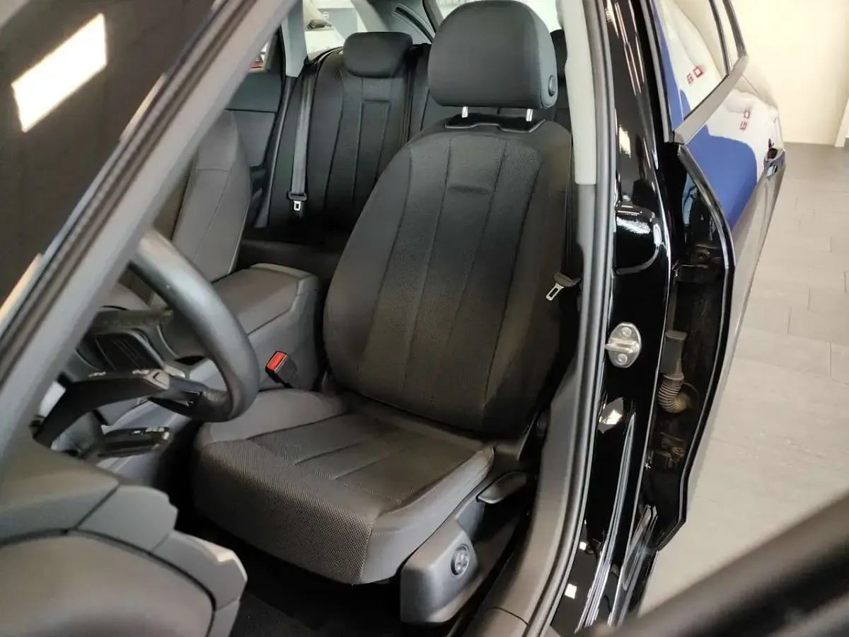 Usata Audi A4 163 CV (119 kW) 2020 Nero Station wagon