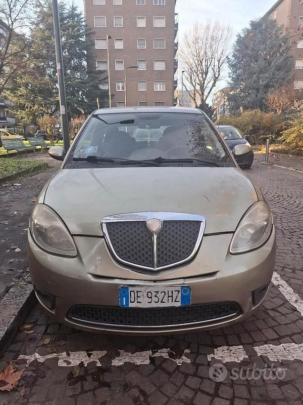 Usata Lancia Ypsilon 60 CV (44 kW) 2007 Grigio Utilitaria