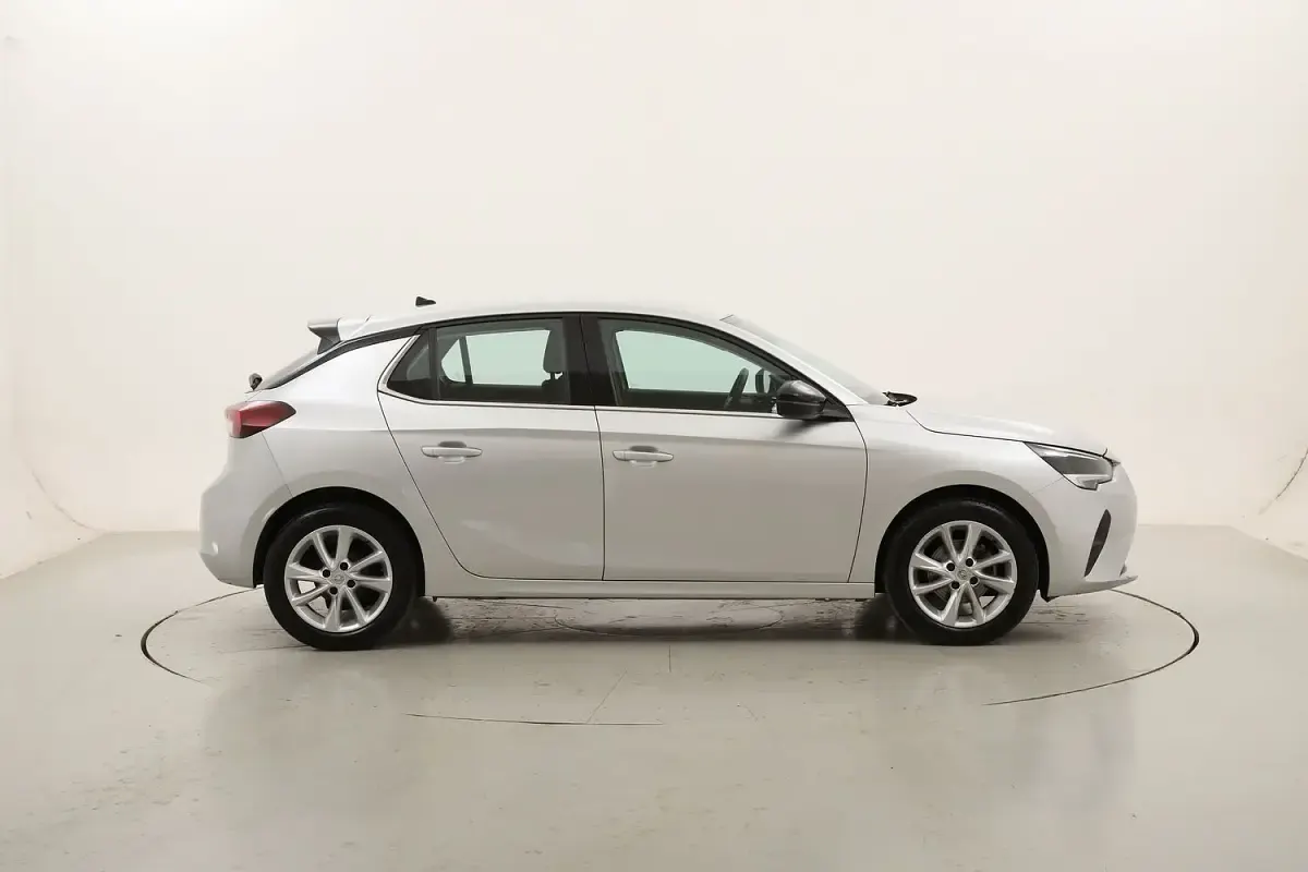 Usata Opel Corsa Elegance 75 CV (55 kW) 2023 Utilitaria