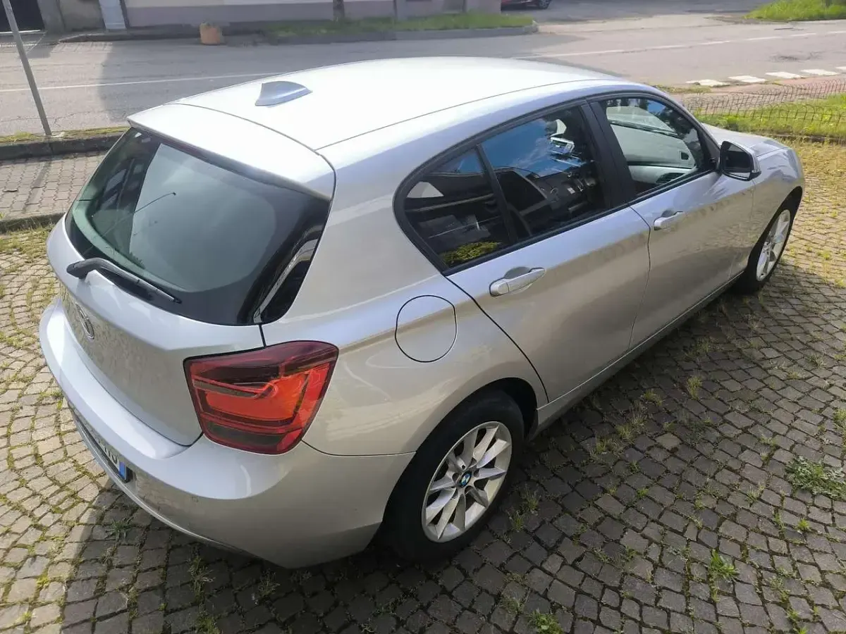 Usata BMW 114 95 CV (69 kW) 2013 Argento Utilitaria