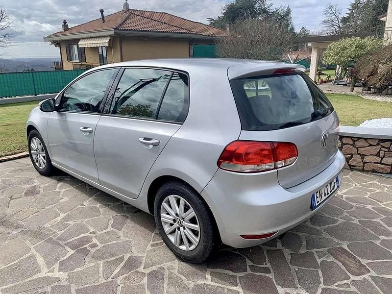 Usata VW Golf VII Highline 105 CV (77 kW) 2012 Berlina