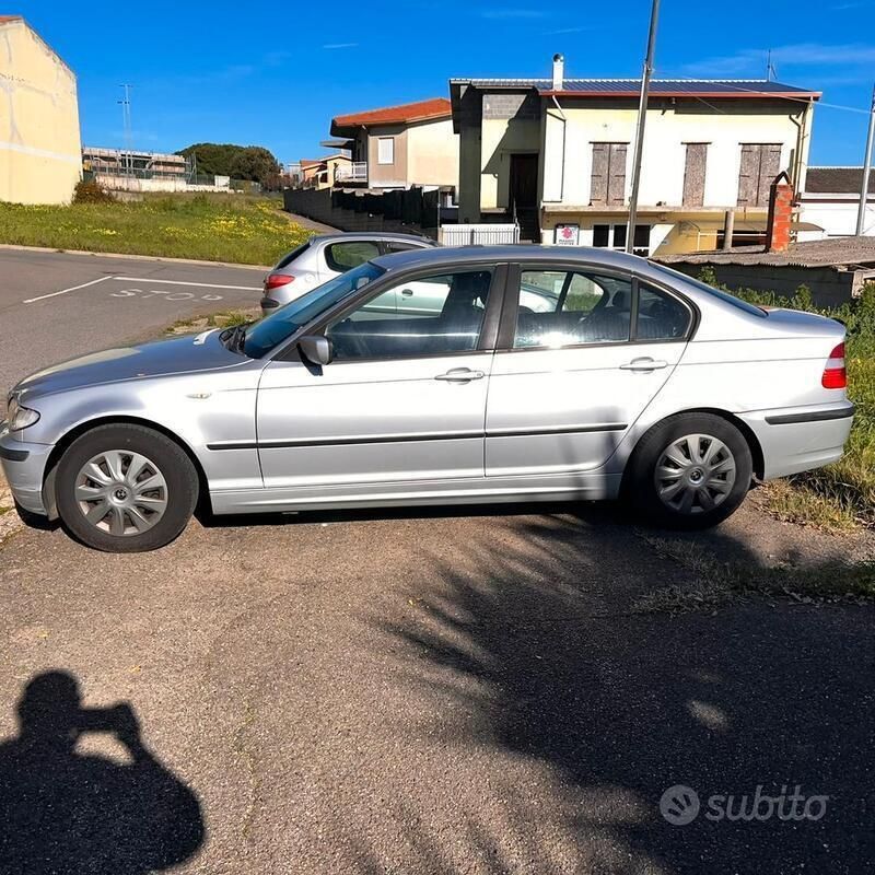 Usata BMW 318 115 CV (84 kW) 2003 Grigio Berlina