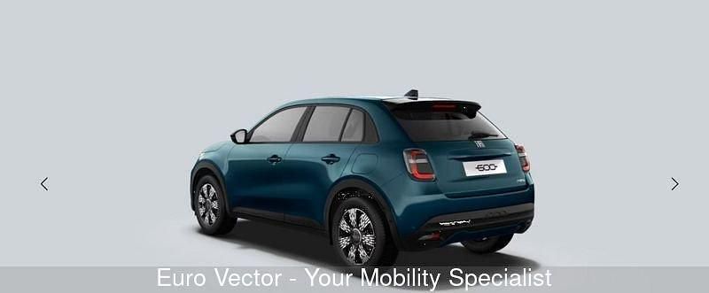 Nuova Fiat 600 Icon 110 CV (80 kW) 2025 Verde SUV