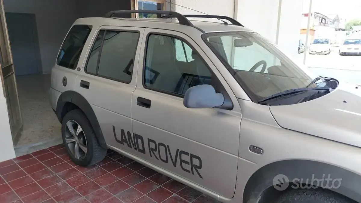 Usata Land Rover Freelander 109 CV (80 kW) 2003 Grigio SUV