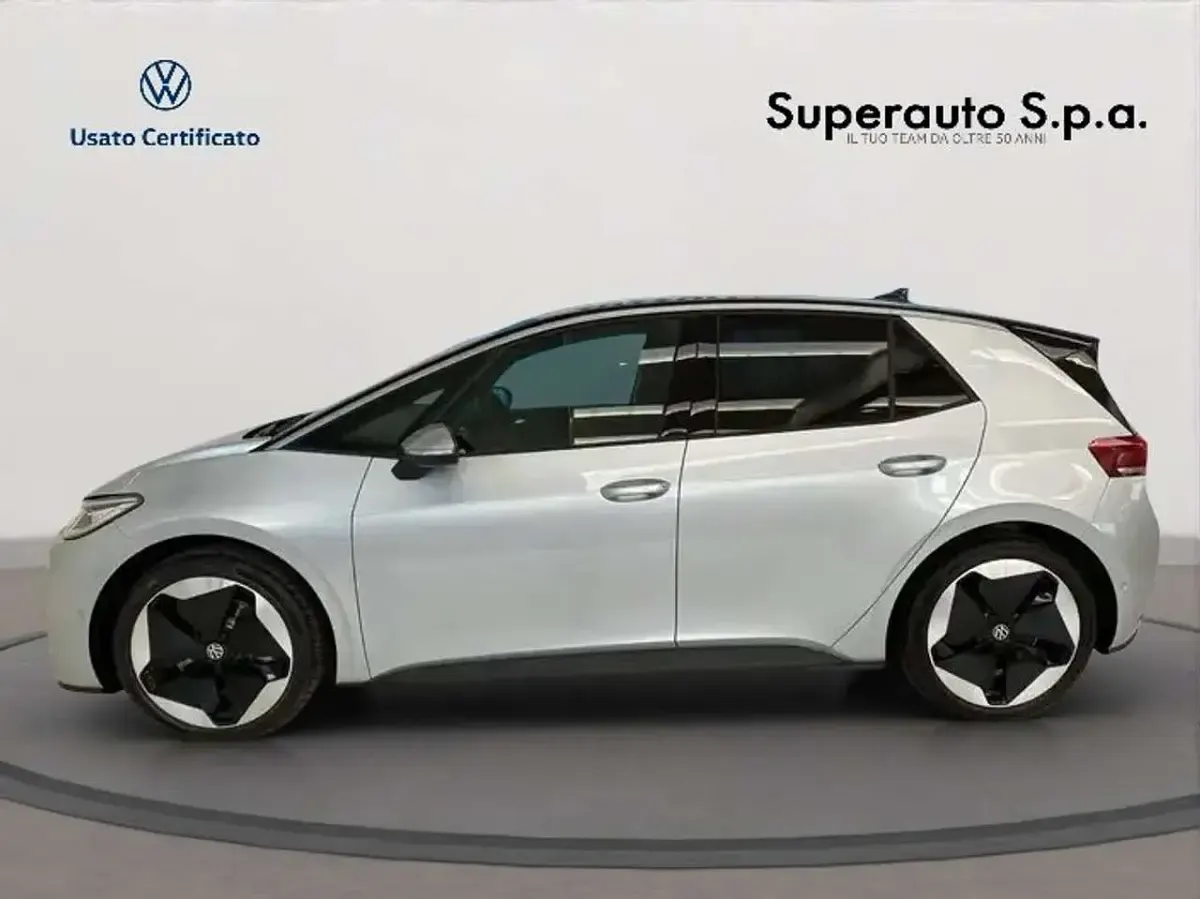 Usata VW ID.3 Pro 69 kW (95 CV) 2025 Grigio Utilitaria