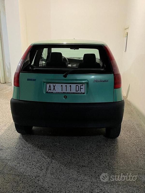 Brugt Fiat Punto 86 HK (63 kW) 1998 Grøn Sedan