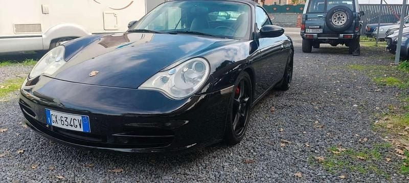 Usata Porsche 911 Carrera 4 Cabriolet 320 CV (235 kW) 2002 Nero Cabrio