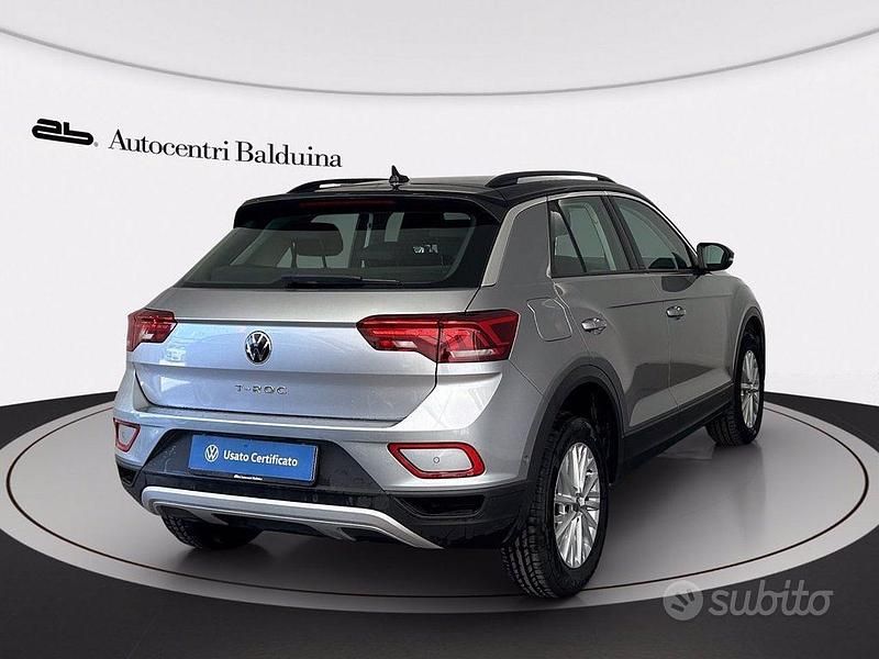 Usata VW T-Roc Life 150 CV (110 kW) 2023 Nero SUV