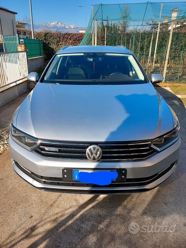 Usata VW Passat 190 CV (139 kW) 2015 Grigio Station wagon