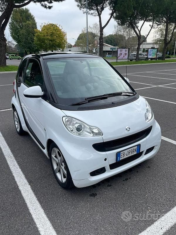 Usata Smart ForTwo Coupé Pulse 71 CV (52 kW) 2010 Utilitaria