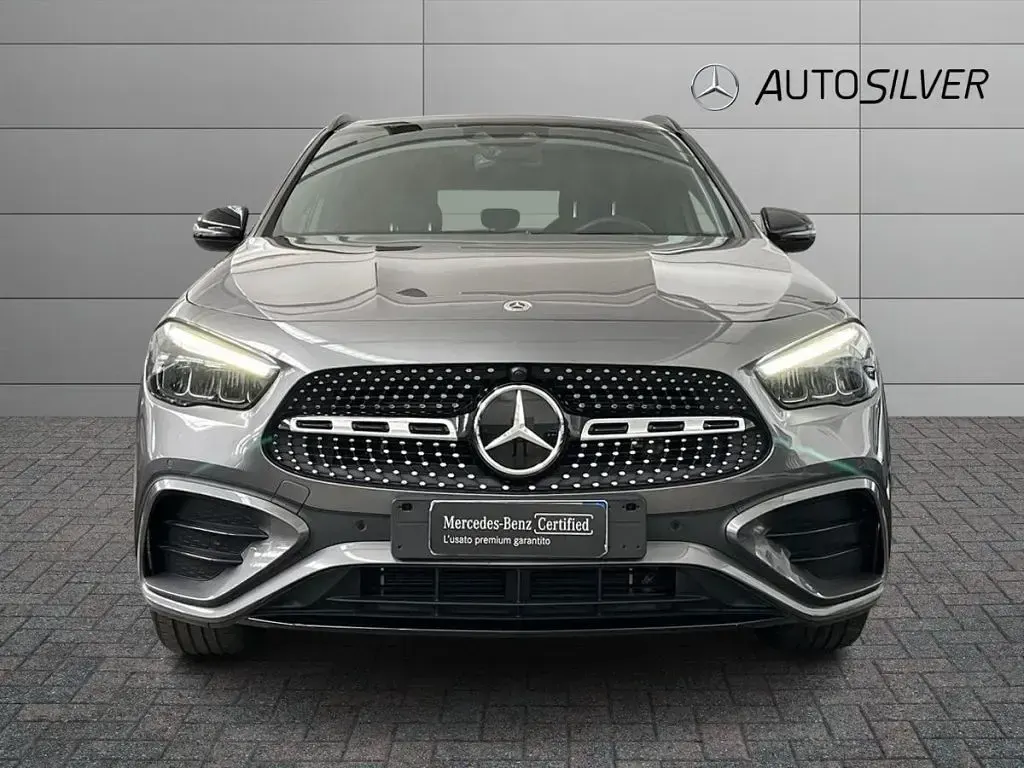 Usata Mercedes GLA250 Advanced Plus 163 CV (119 kW) 2025 Grigio montagna / metallizzato SUV
