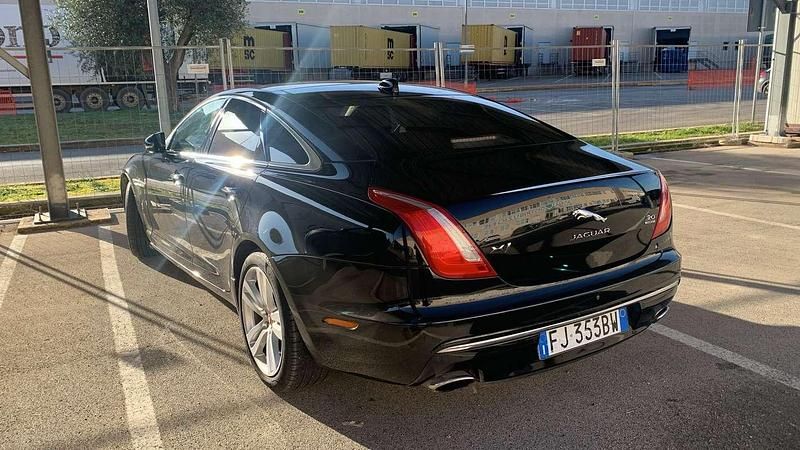 Usata Jaguar XJ 311 CV (228 kW) 2017 Berlina