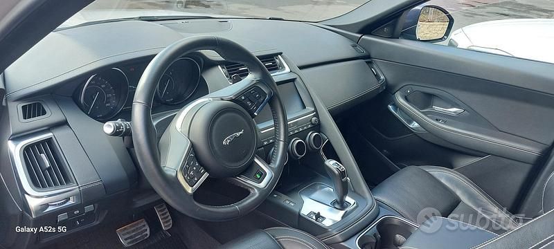 Usata Jaguar E-Pace Chequered Flag 150 CV (110 kW) 2019 Grigio SUV
