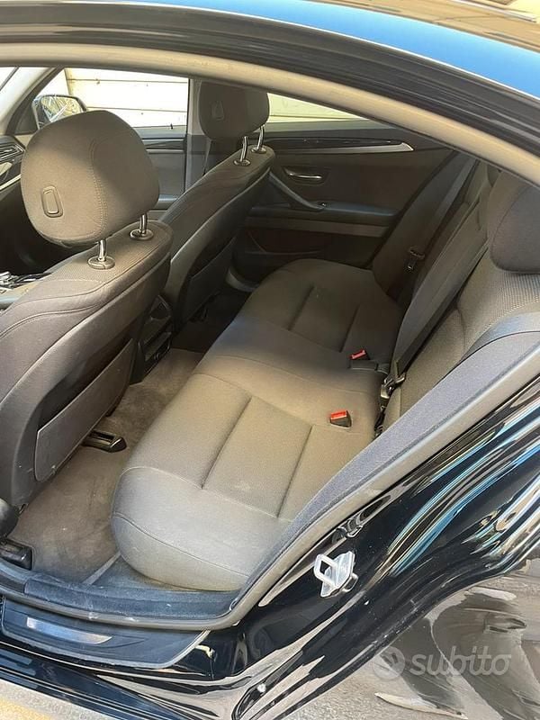 Usata BMW 520 190 CV (139 kW) 2016 Nero Berlina