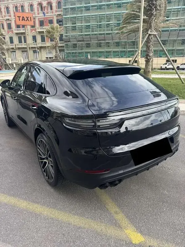 Usata Porsche Cayenne Coupe 340 CV (250 kW) 2021 Nero Coupé