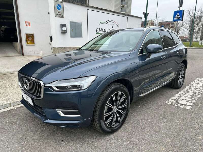Blue denim Usata 2019 Volvo XC60 Inscription SUV | 33.900 € (Molto cara) - Immagine 1/4