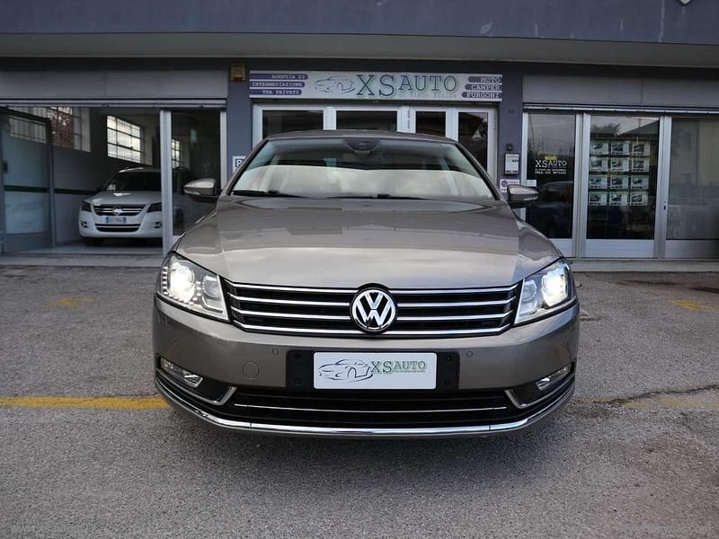 Usata VW Passat 177 CV (130 kW) 2014 Beige Berlina