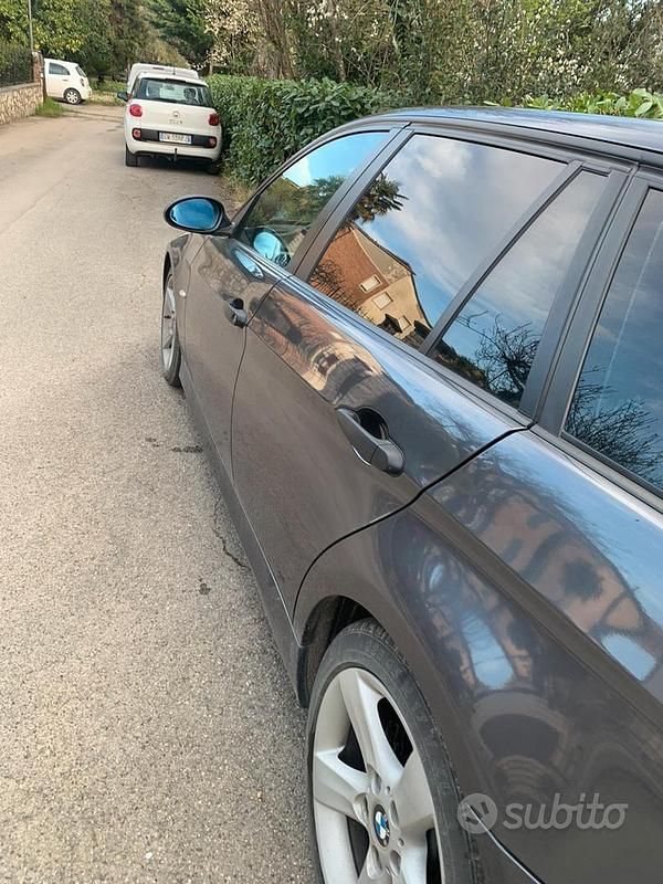 Usata BMW 320 Efficient Dynamics 2006 Grigio Station wagon