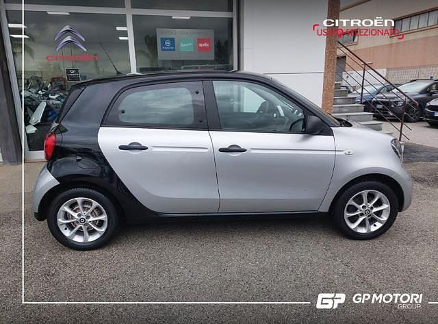 Usata Smart ForFour 90 CV (66 kW) 2016 Grigio Utilitaria